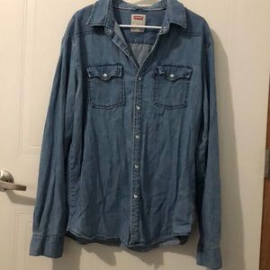 Men’s Levi’s XL Denim Button Down.